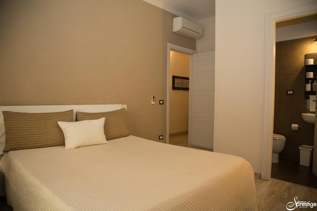 Salernoprestige Rooms ภายนอก รูปภาพ
