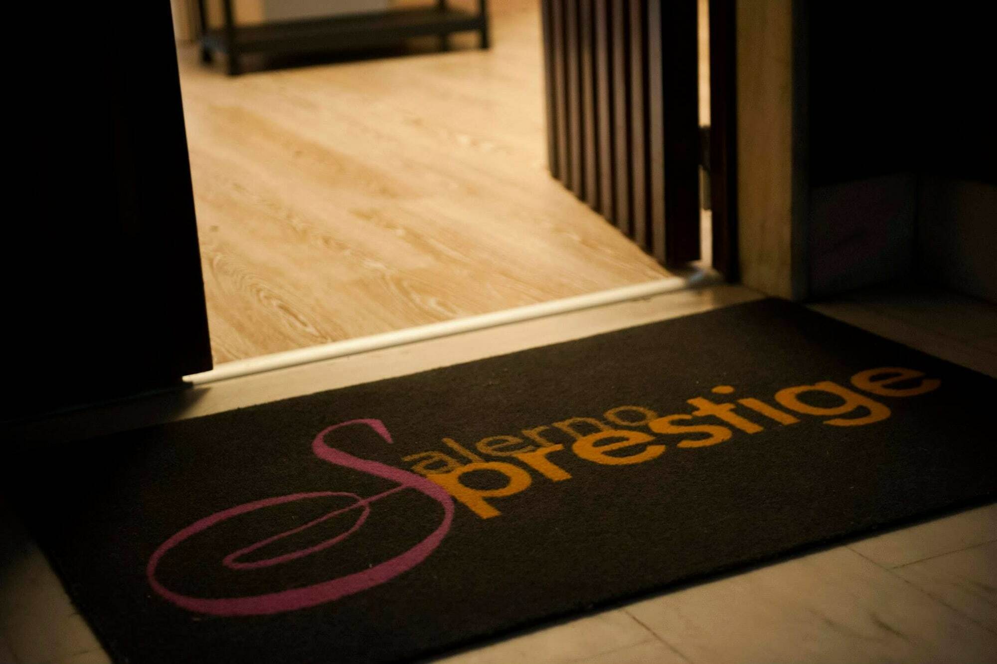 Salernoprestige Rooms ภายนอก รูปภาพ
